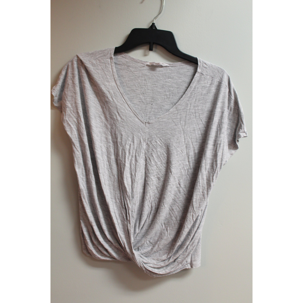 Athleta Gray V Neck Draped T Shirt Size M